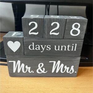 Wedding Countdown Blocks calendar